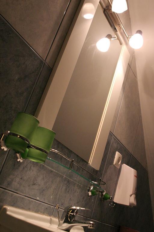 Hotel Pamira シビウ 部屋 写真