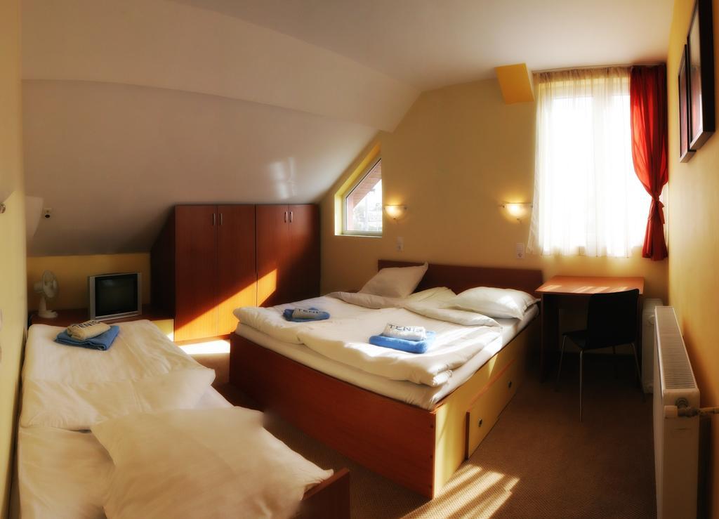 Hotel Pamira シビウ 部屋 写真